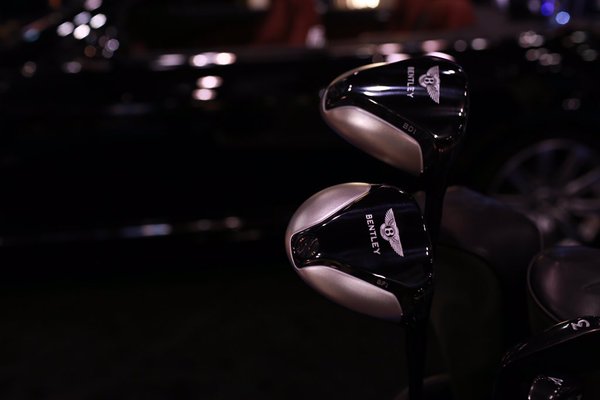 These Bentley heads though 👀 #PGAShow2016 #spotted #matrixshafts #snaps https://t.co/VypYfTietd